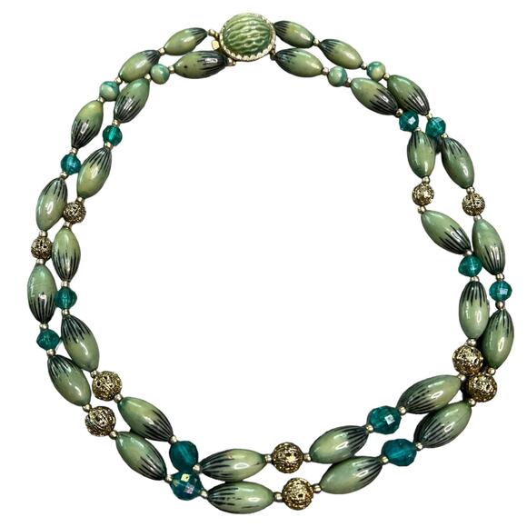 Vintage Green Beaded Layered 2 Strand Necklace 20.25” - Picture 3 of 7
